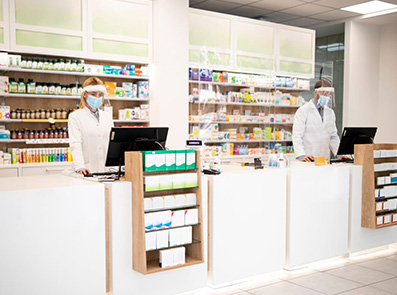 Aan het begin van de coronacrisis hebben twee apothekers hun verhaal gedaan. We blikken we samen terug en kijken we vooruit.